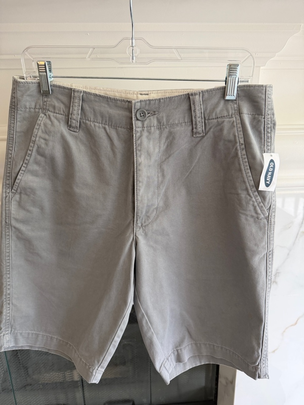 Old Navy Men's Flat-Front Casual Shorts in Gray